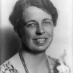 220px-Eleanor_Roosevelt_portrait_1933