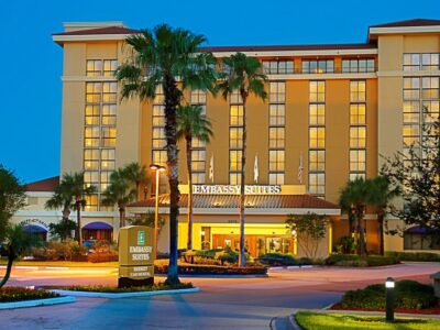 Featured Image For Embassy Suites by Hilton Orlando Team Building Venue