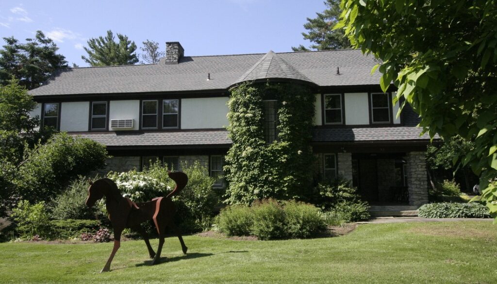 Interlaken Inn, Lakeville