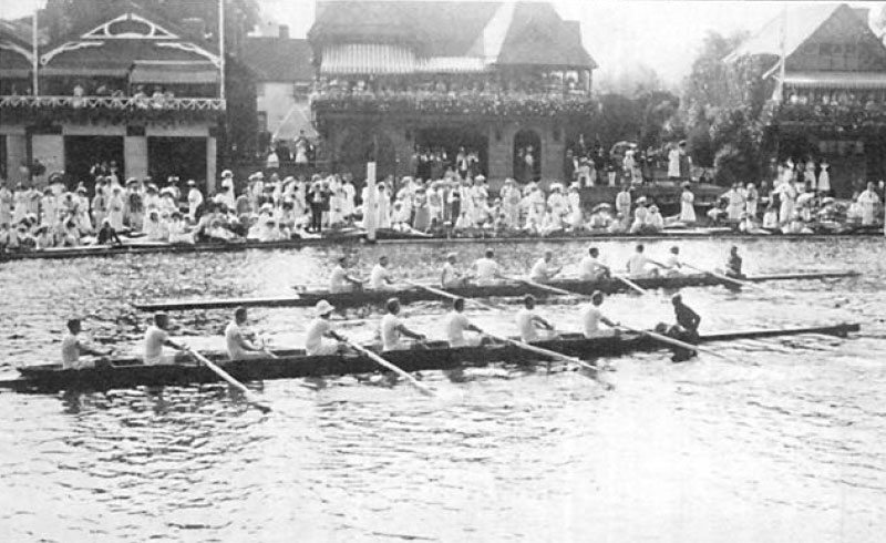 rowing teamwork