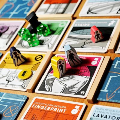 Image of the cartoons and dice on the game board