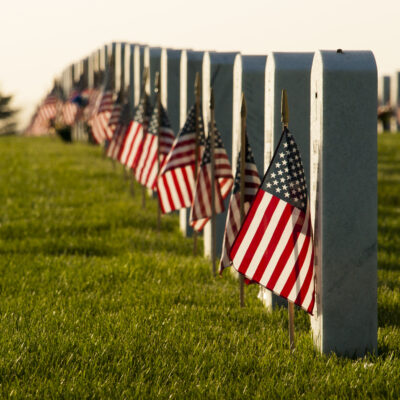 Featured Image For 6 Memorial Day Ideas for Work: Ways to Celebrate & Honor Team Building Post