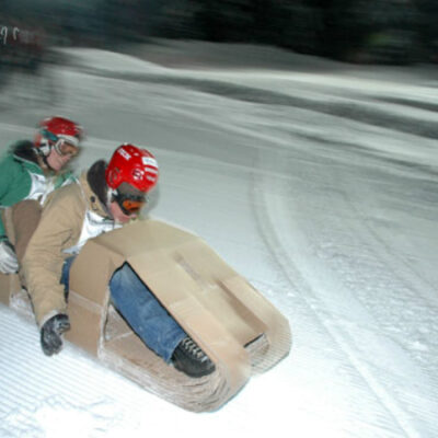 Outdoor Winter Team Building Activities thumbnail