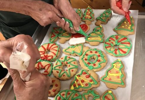 Decorating Christmas Cookies - Team Building Activities