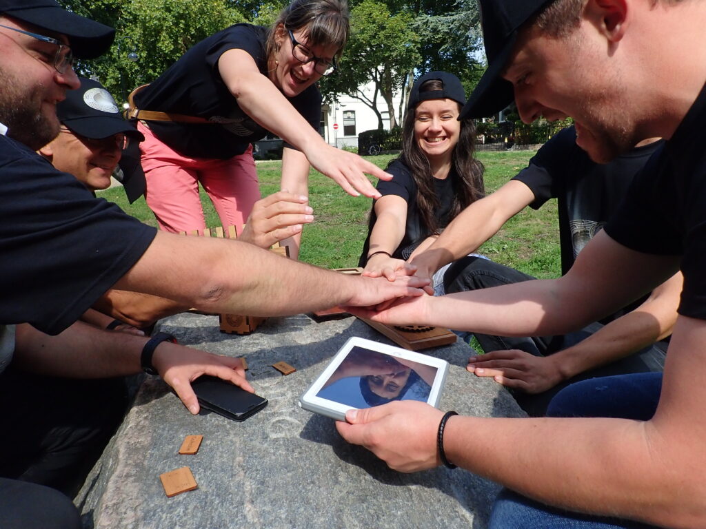 Escape the Maze with TeamBonding