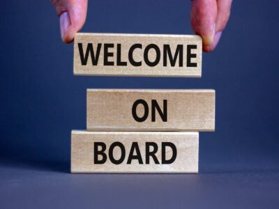 Featured Image For 6 Ways to Personalize Your Employee Onboarding Experience Team Building Post