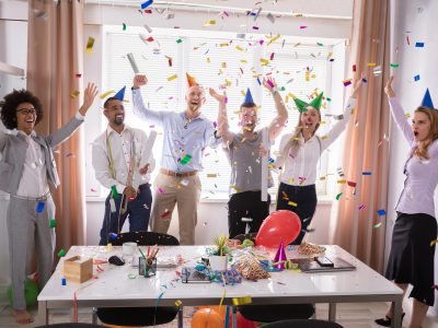 15 New Year Icebreakers for Work in 2026 thumb