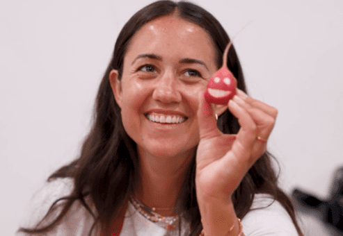 Video Thumb For The Great Fruit Carve-Off