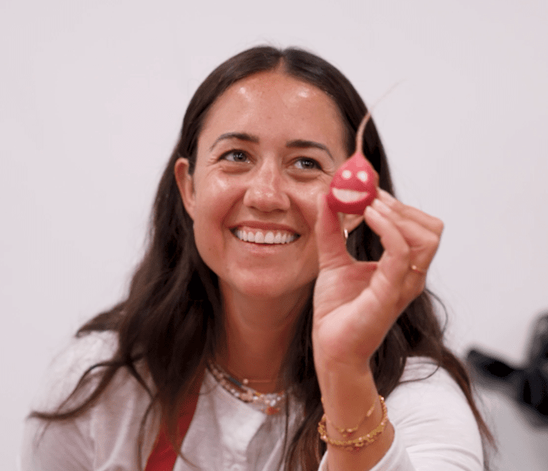 Video Thumb For The Great Fruit Carve-Off